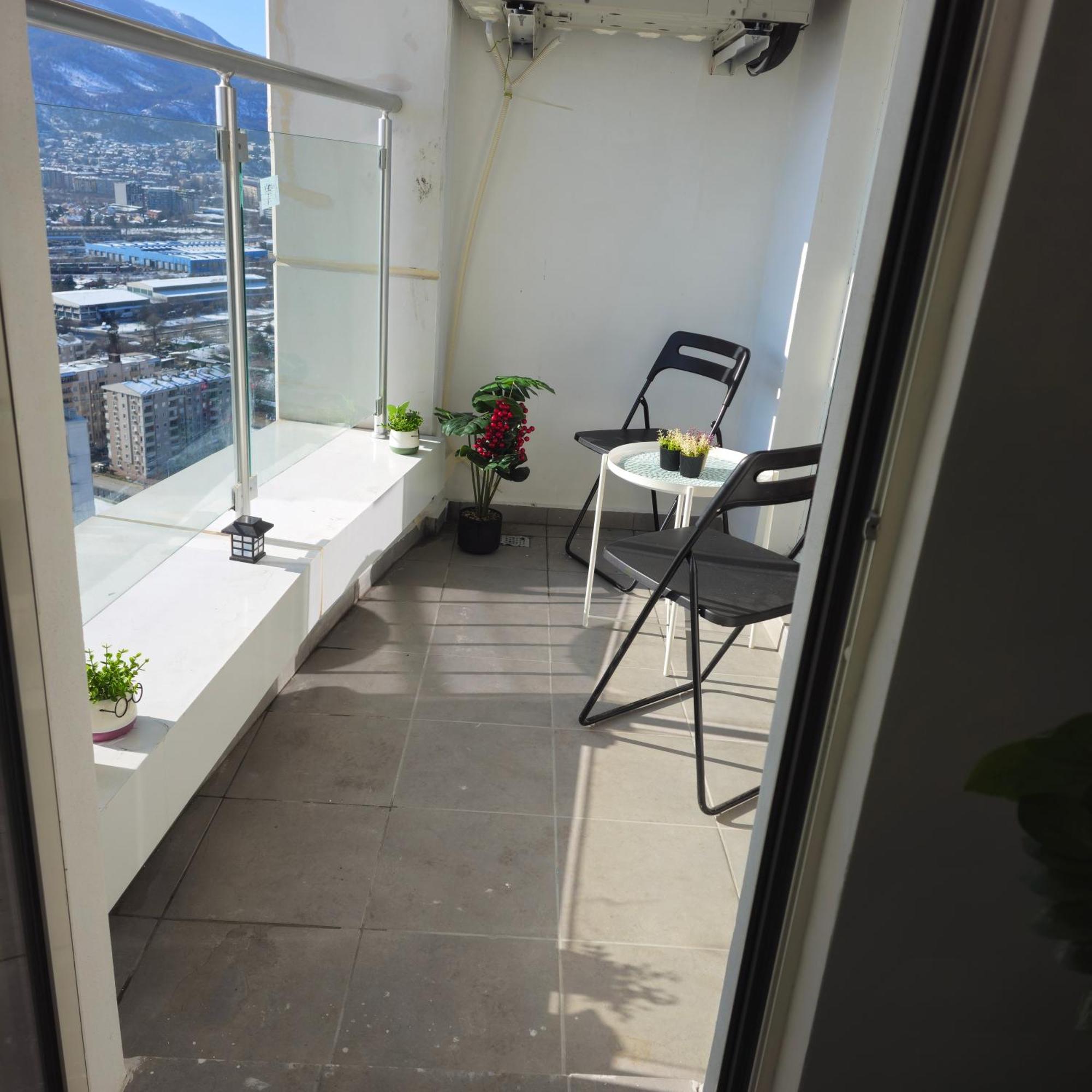 Skopje Sky Oasis Apartment Exterior photo